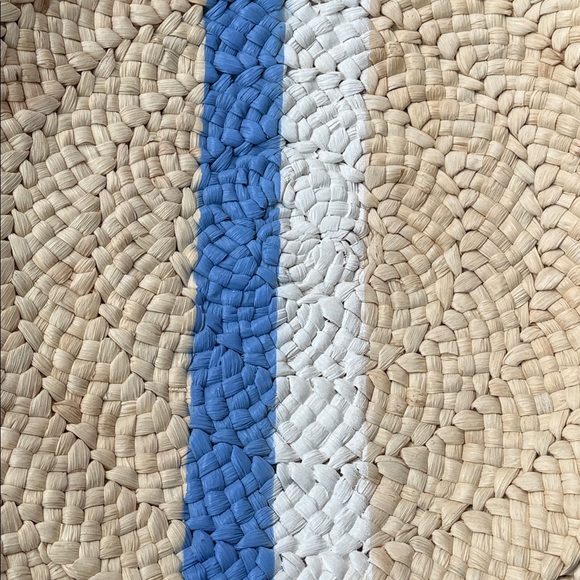 Vineyard Vines Woven Straw Round Tote Natural w/Deep Bay Sky Blue & White Stripe - Picture 5 of 8